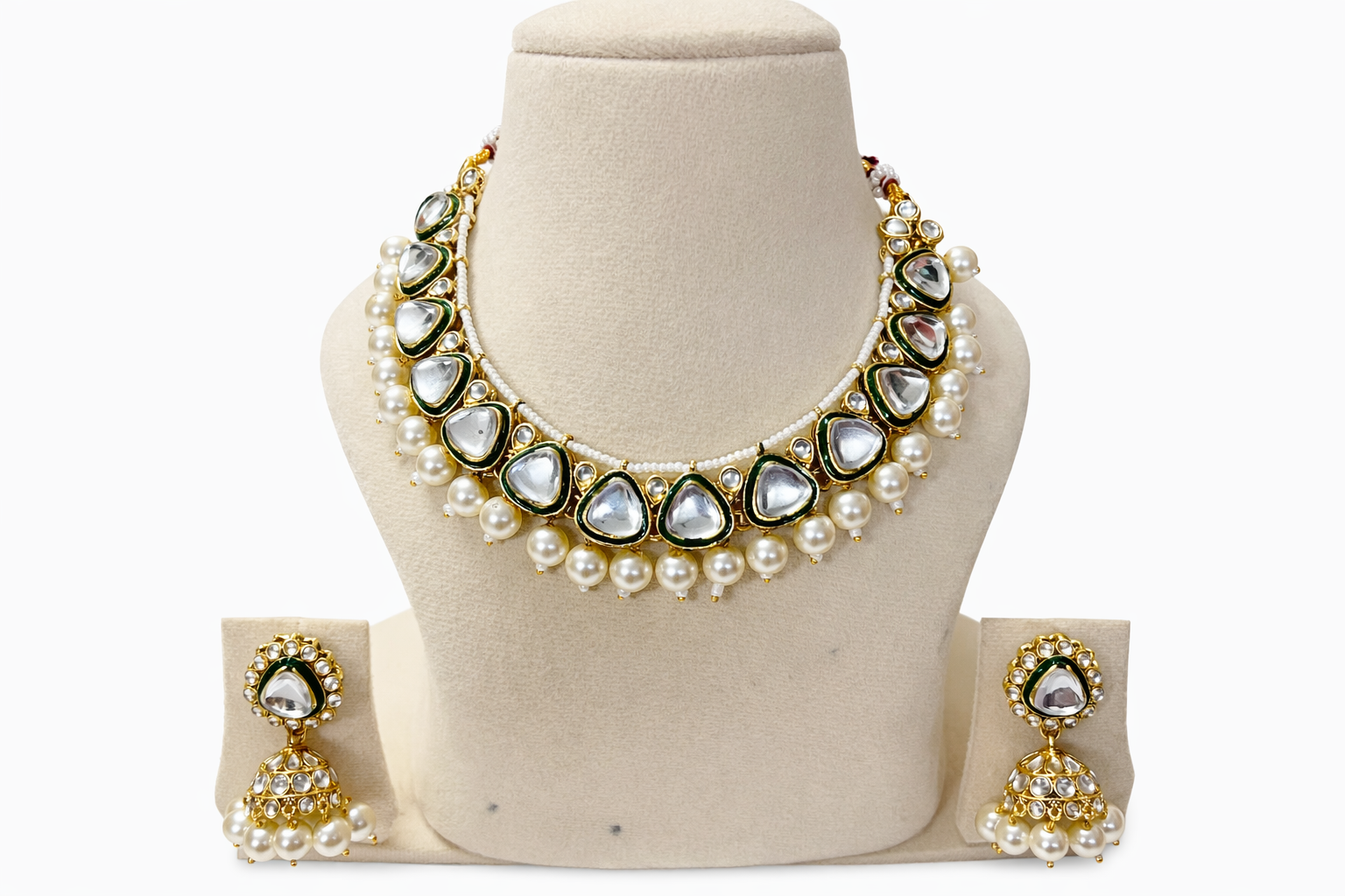 Graceful Kundan &amp; Pearl Bridal Set