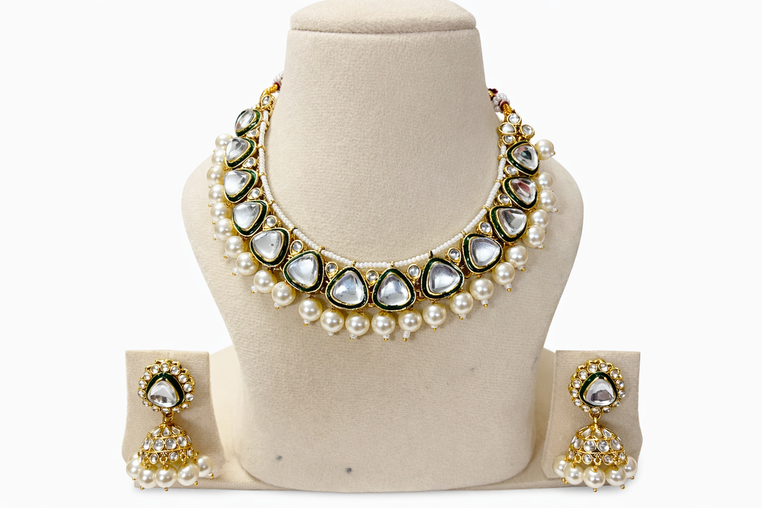 Graceful Kundan &amp; Pearl Bridal Set