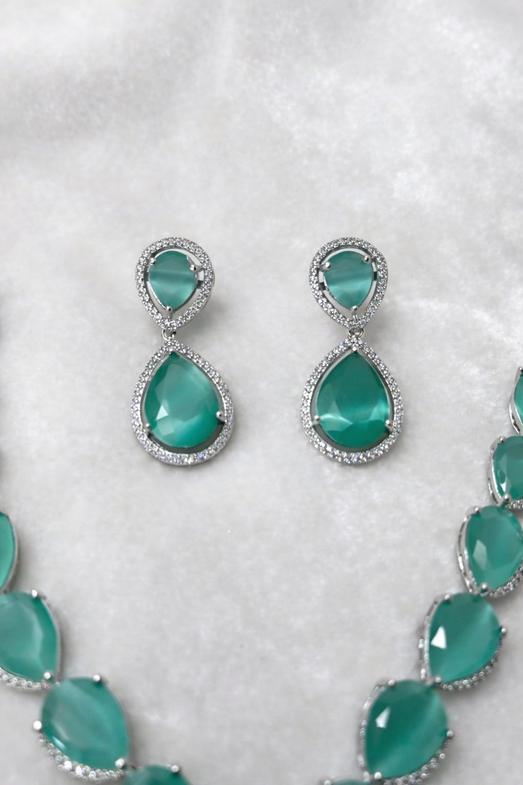 Emerald Teardrop Radiance Set
