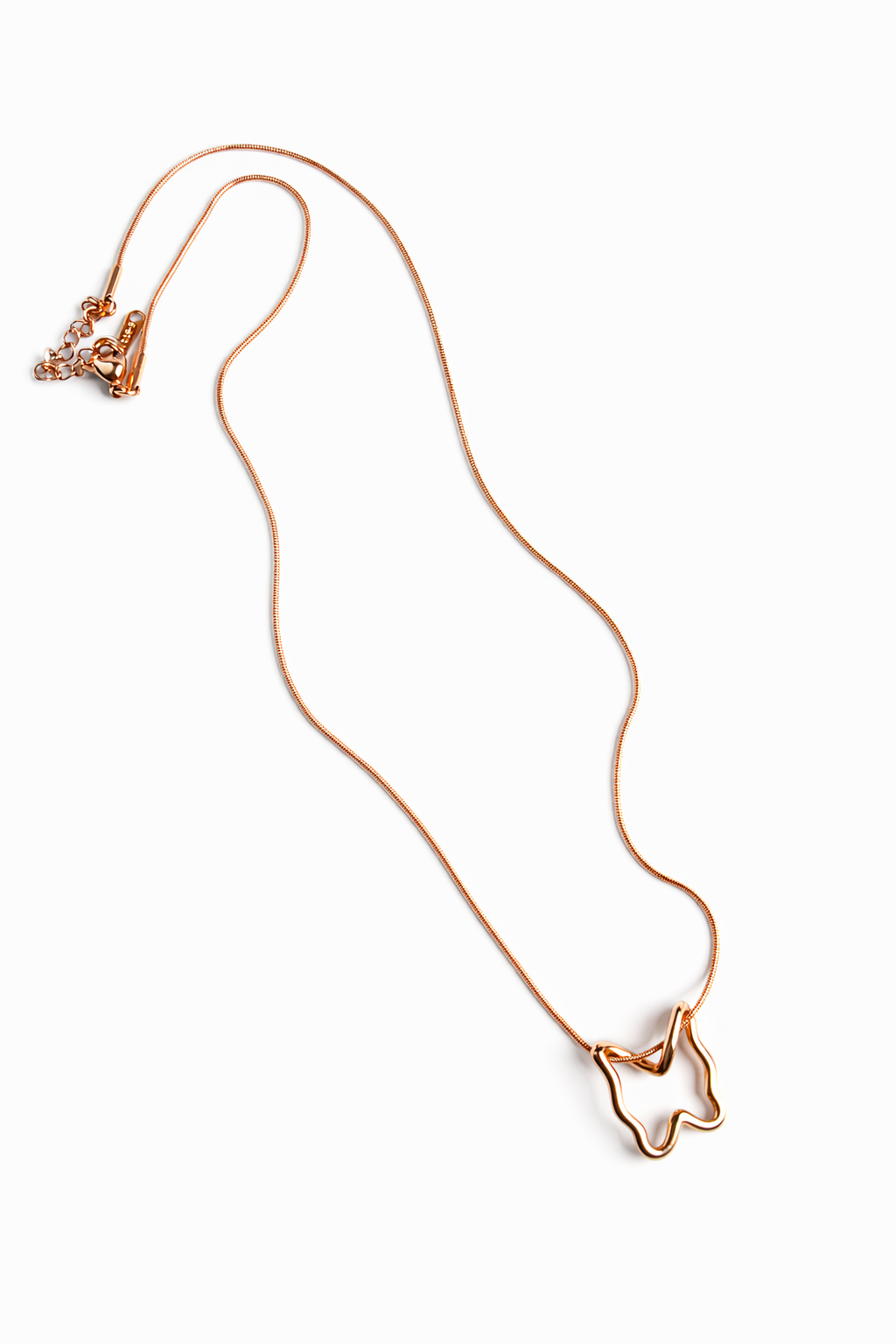 delicate gold pendant necklace