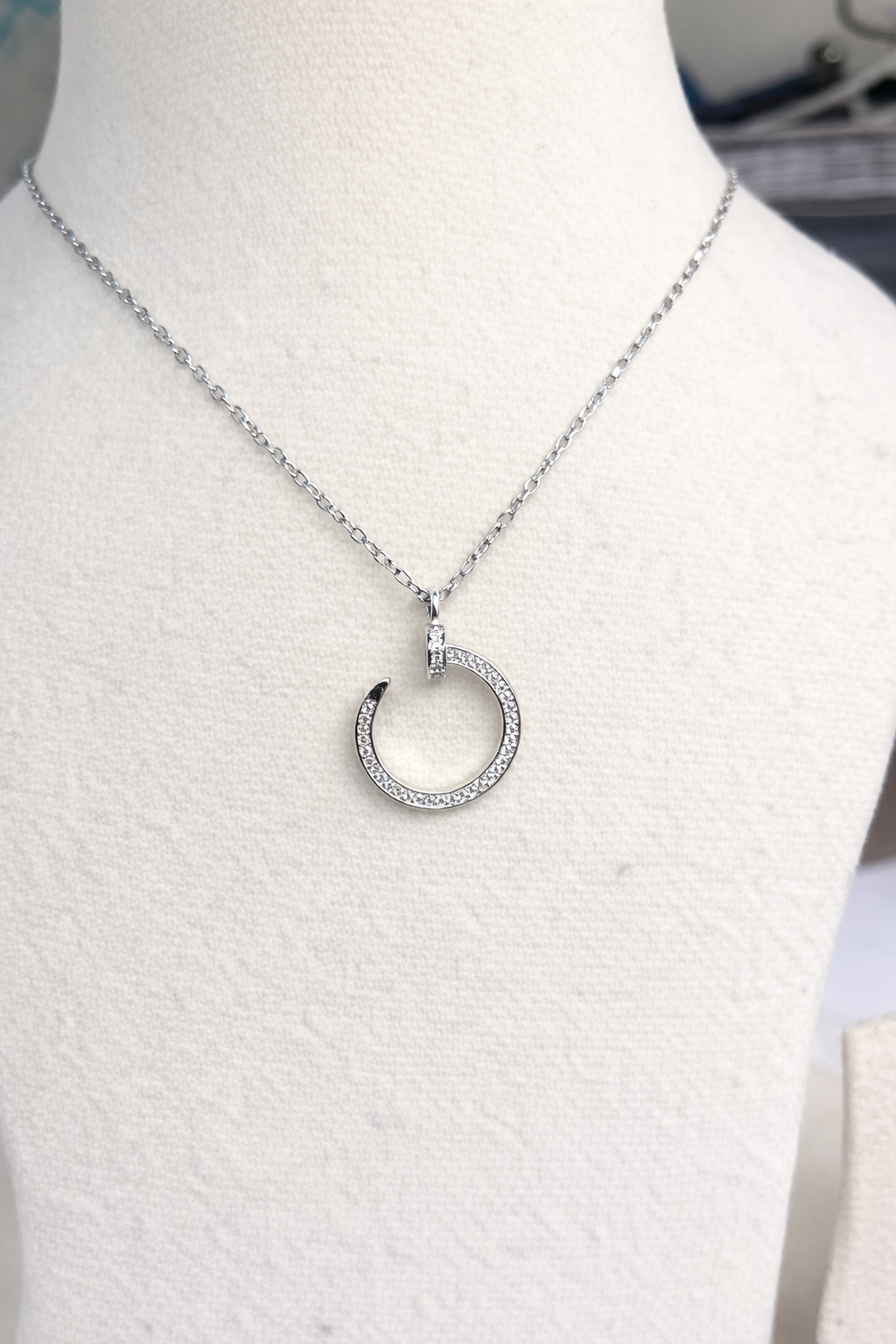 crescent moon pendant necklace,