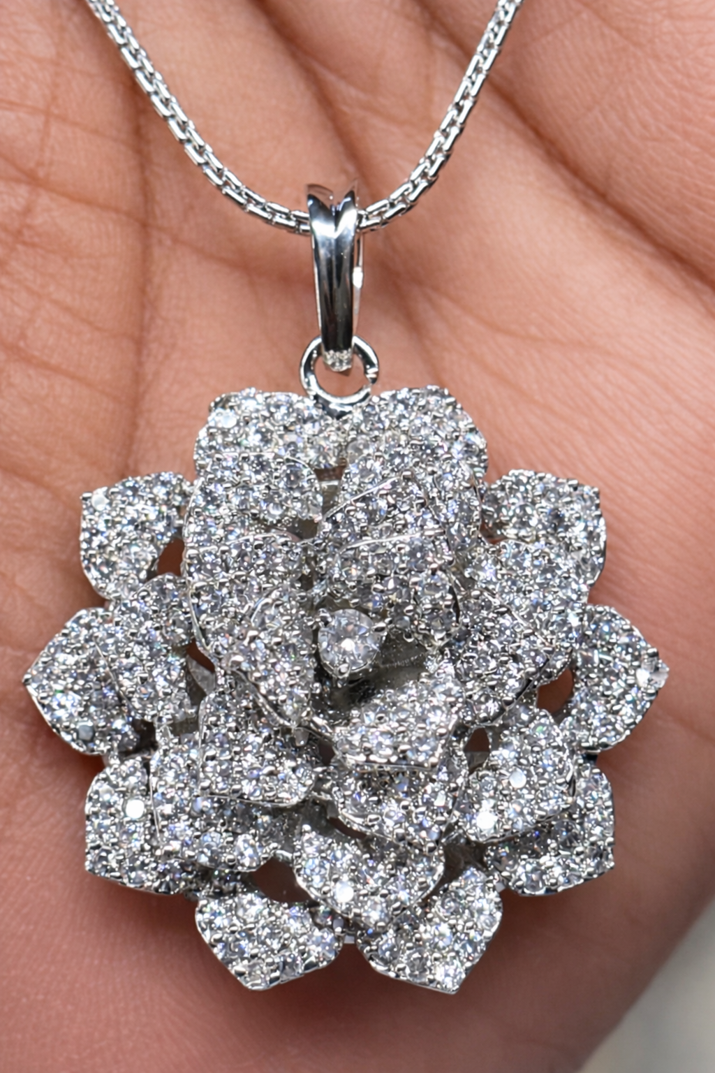 Eternal Rose Pendant Set