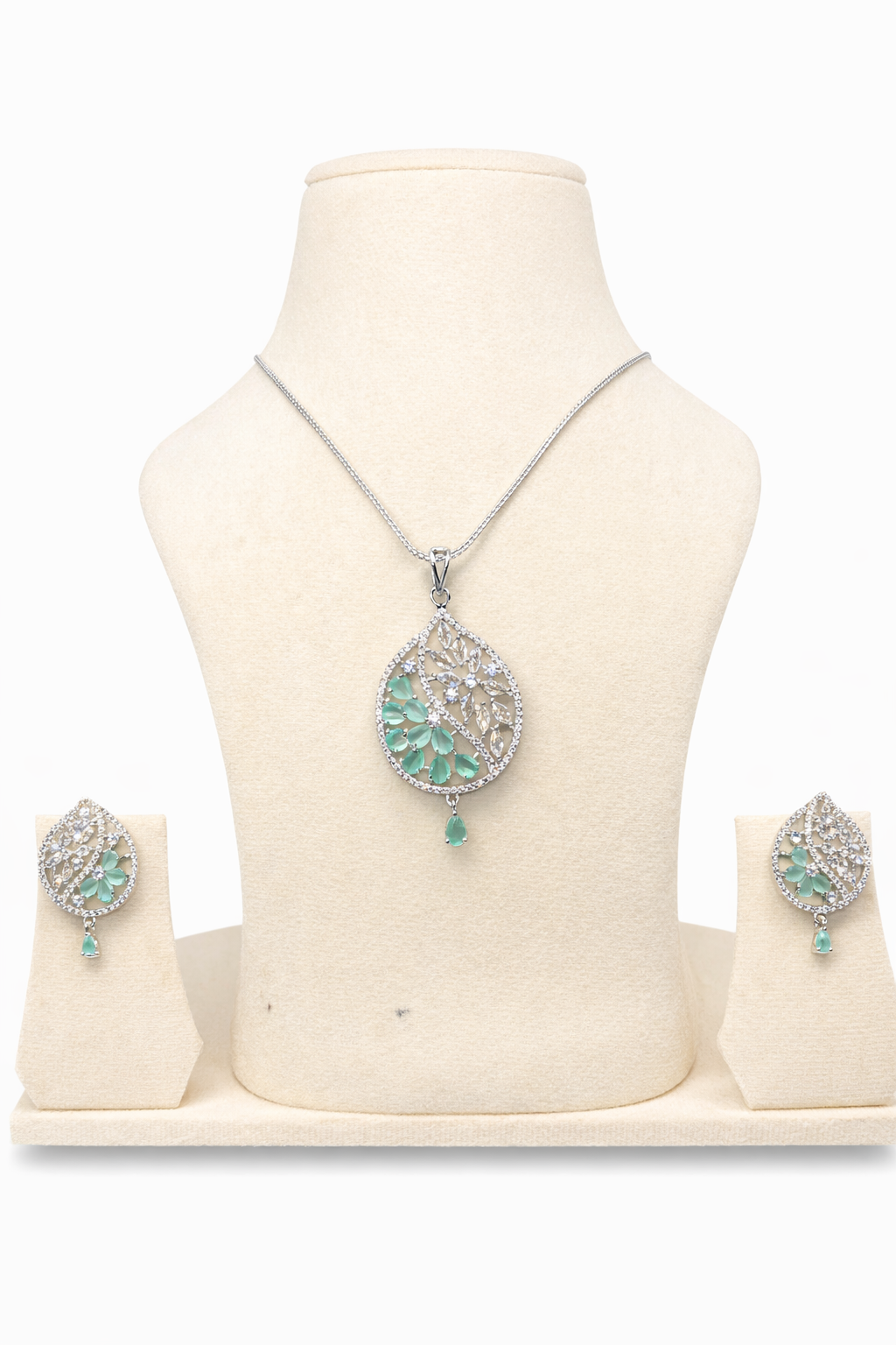 Emerald Bloom Pendant Set