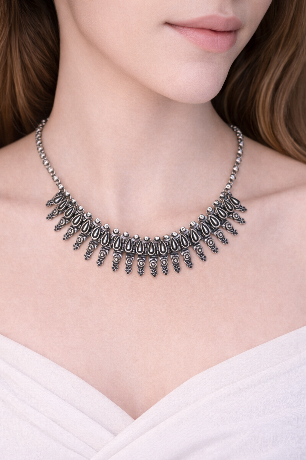 Oxidized Silver Choker Necklace with Teardrop Motifs