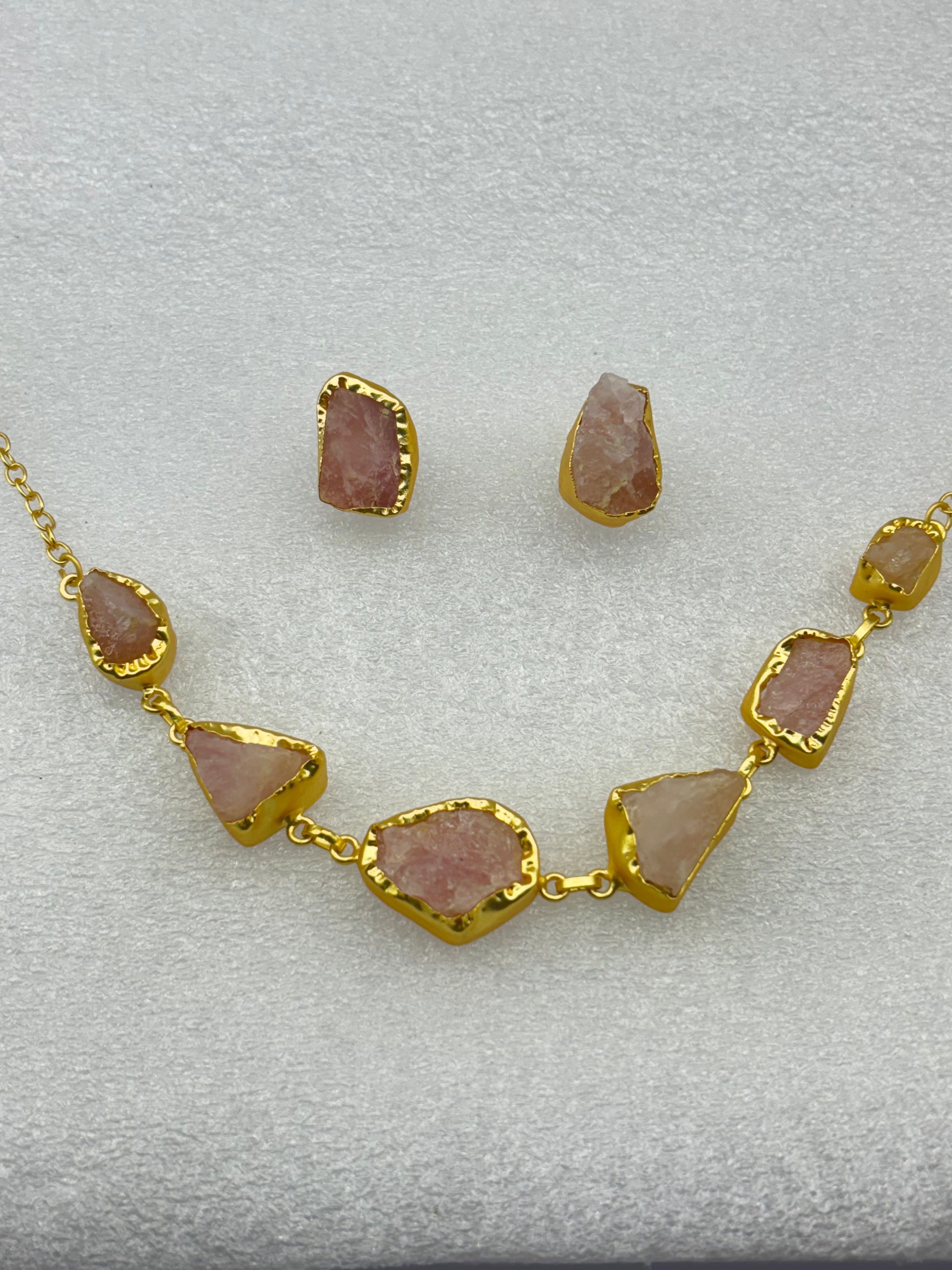 Amyraa Jewels – White Quartz Gold-Edged Jewelry Set