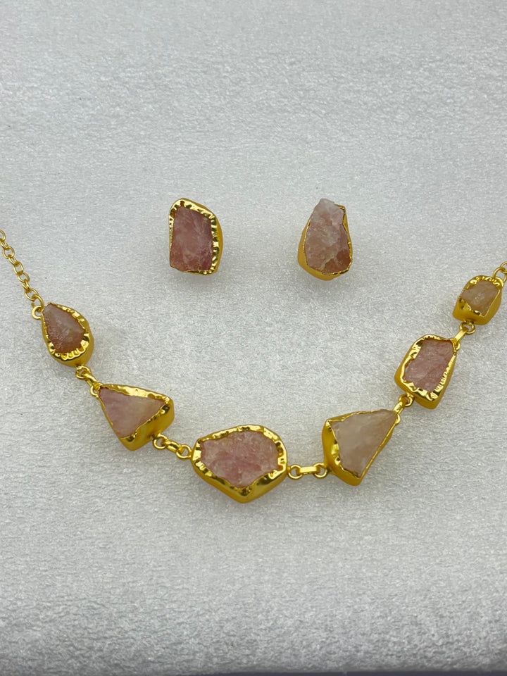 Amyraa Jewels – White Quartz Gold-Edged Jewelry Set