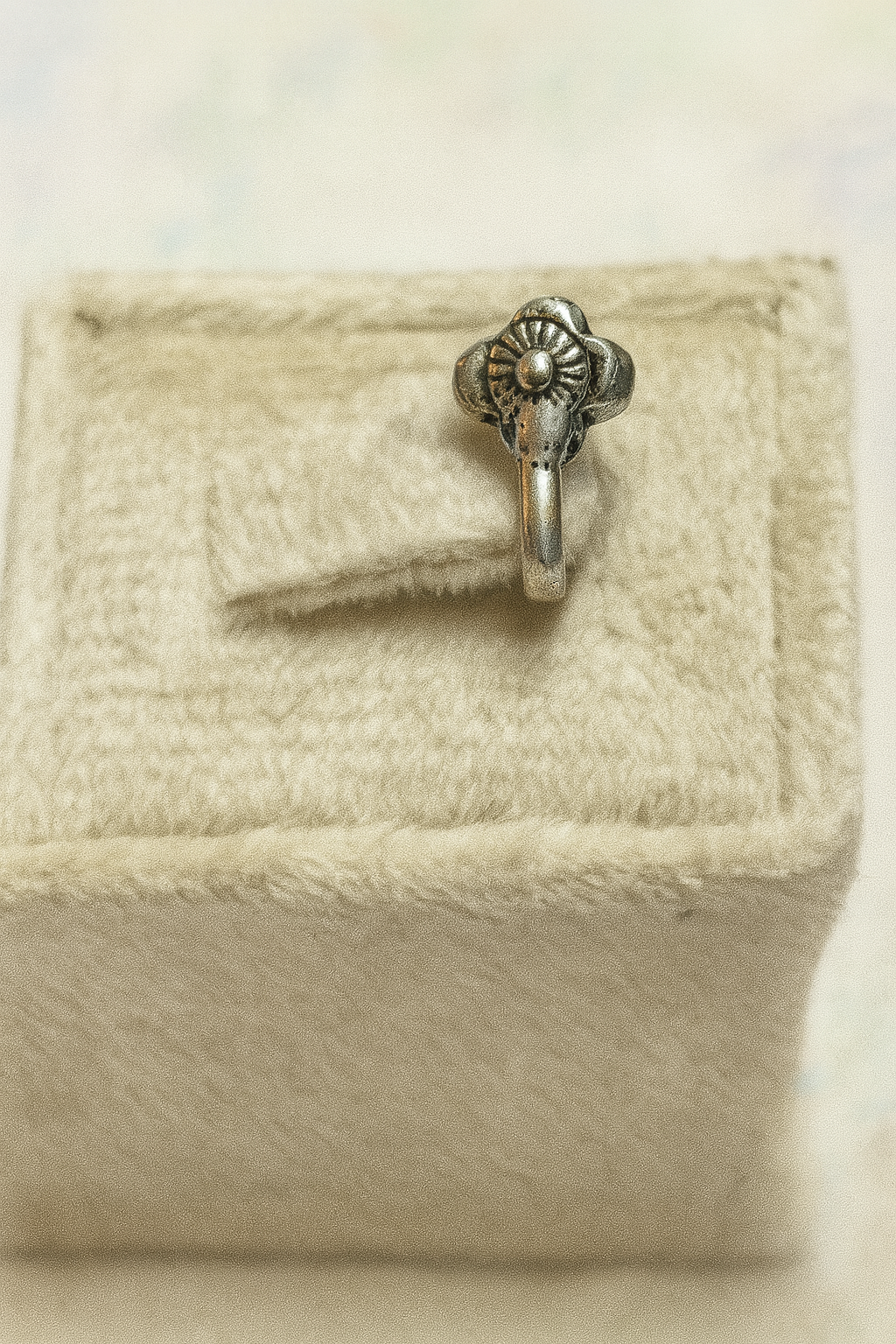 floral-inspired oxidized silver nose pin