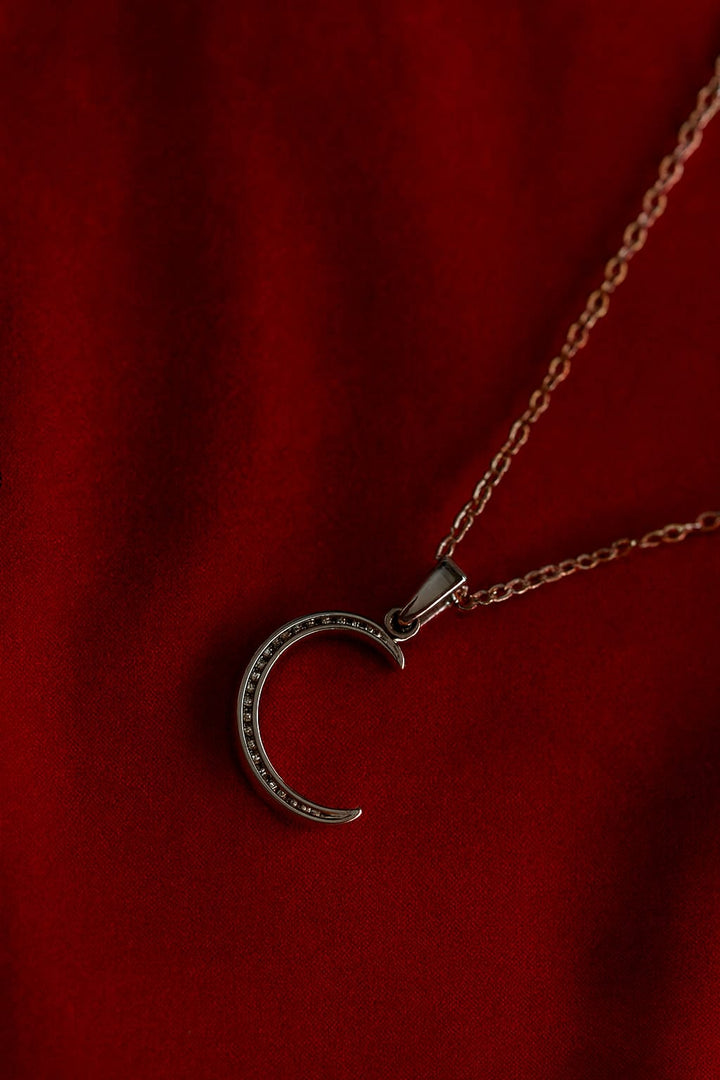 crescent moon pendant necklace,